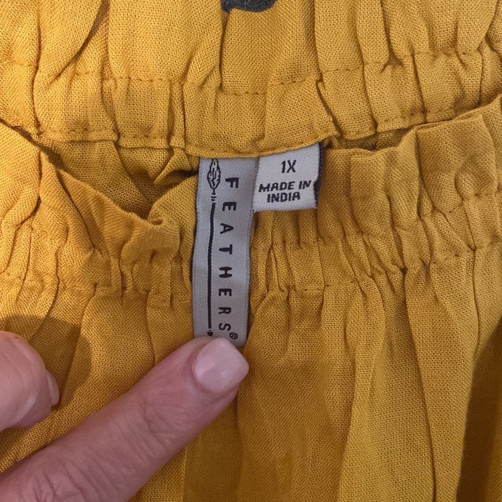 Mustard colored Boutique Dress - Picture 4 of 4